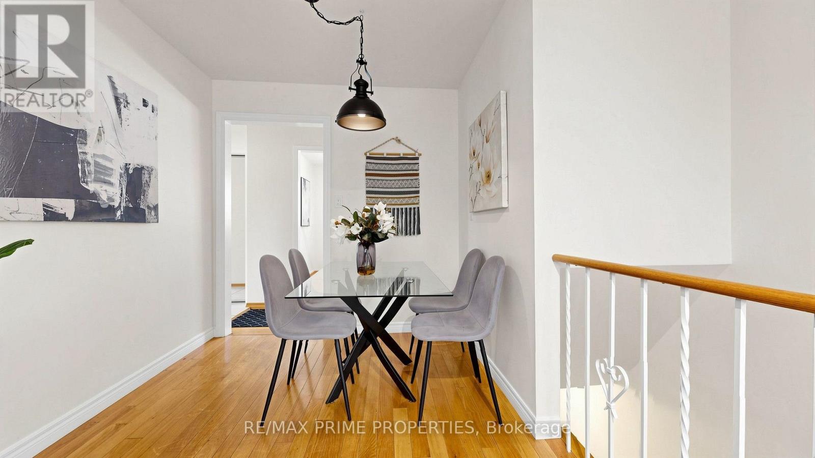 3 LEESWOOD CRESCENT E - 18