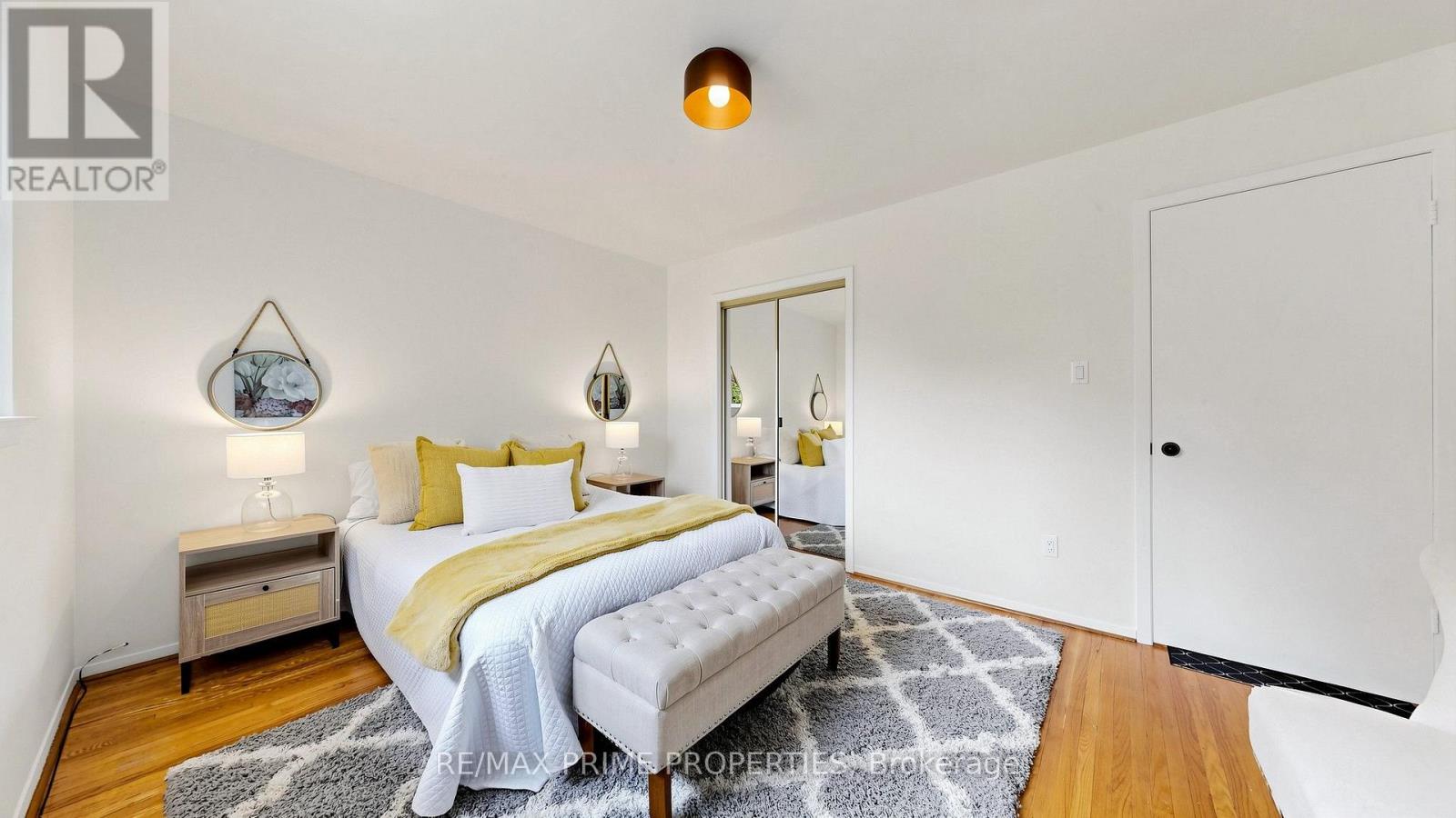3 LEESWOOD CRESCENT E - 25