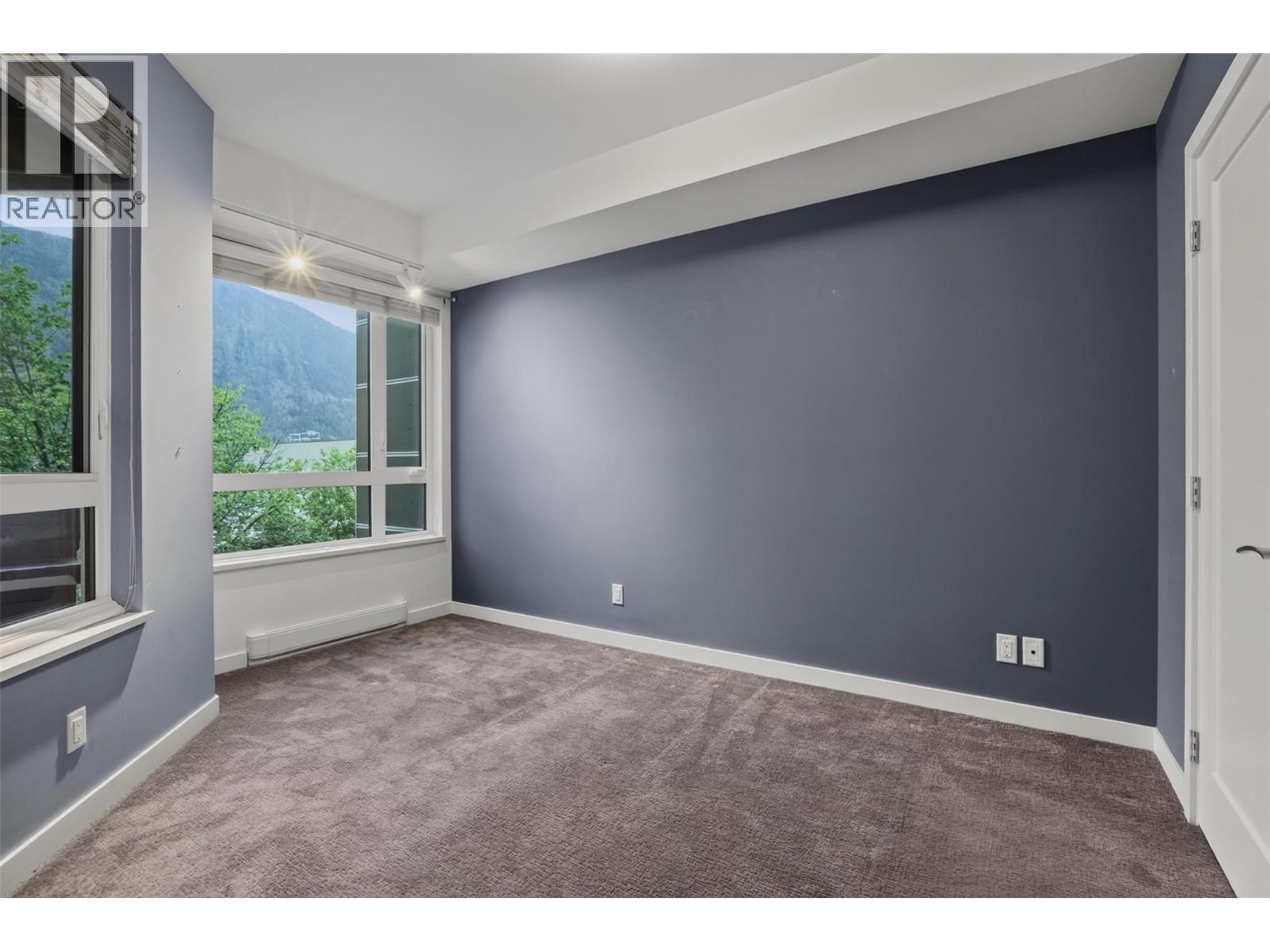 #301 710 Vernon Street - 25