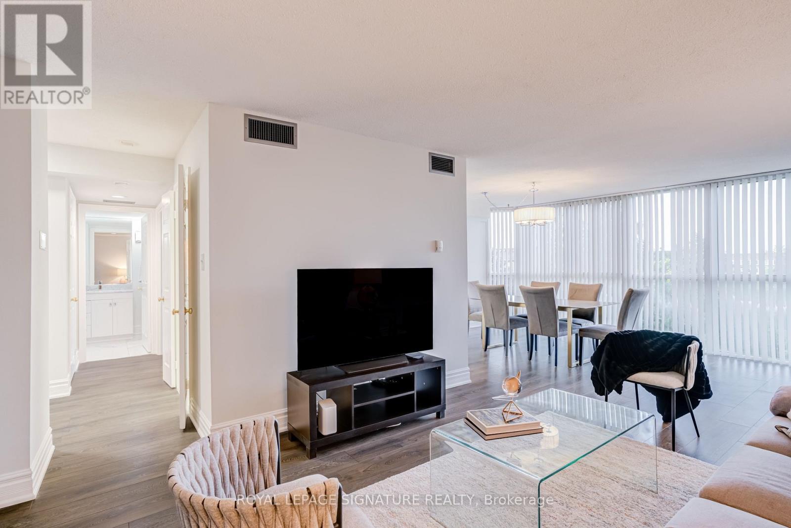 #405 880 DUNDAS STREET W - 18