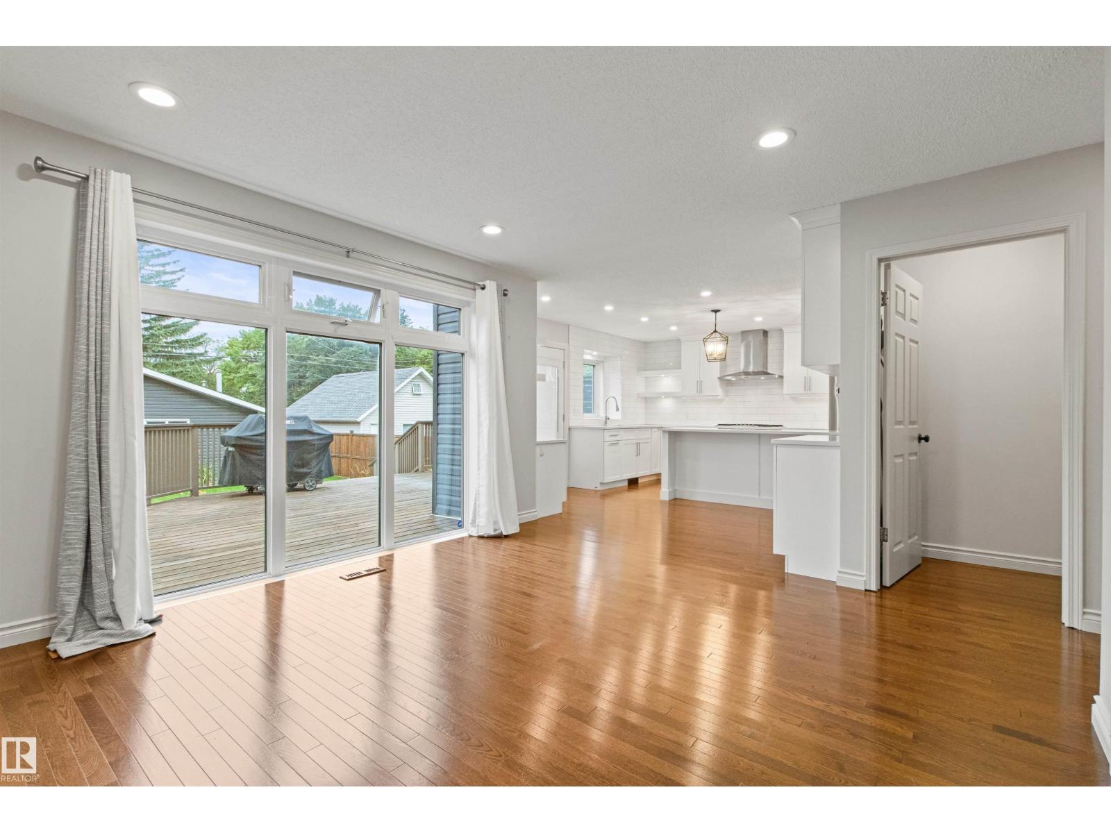 10626 125 ST NW - 13