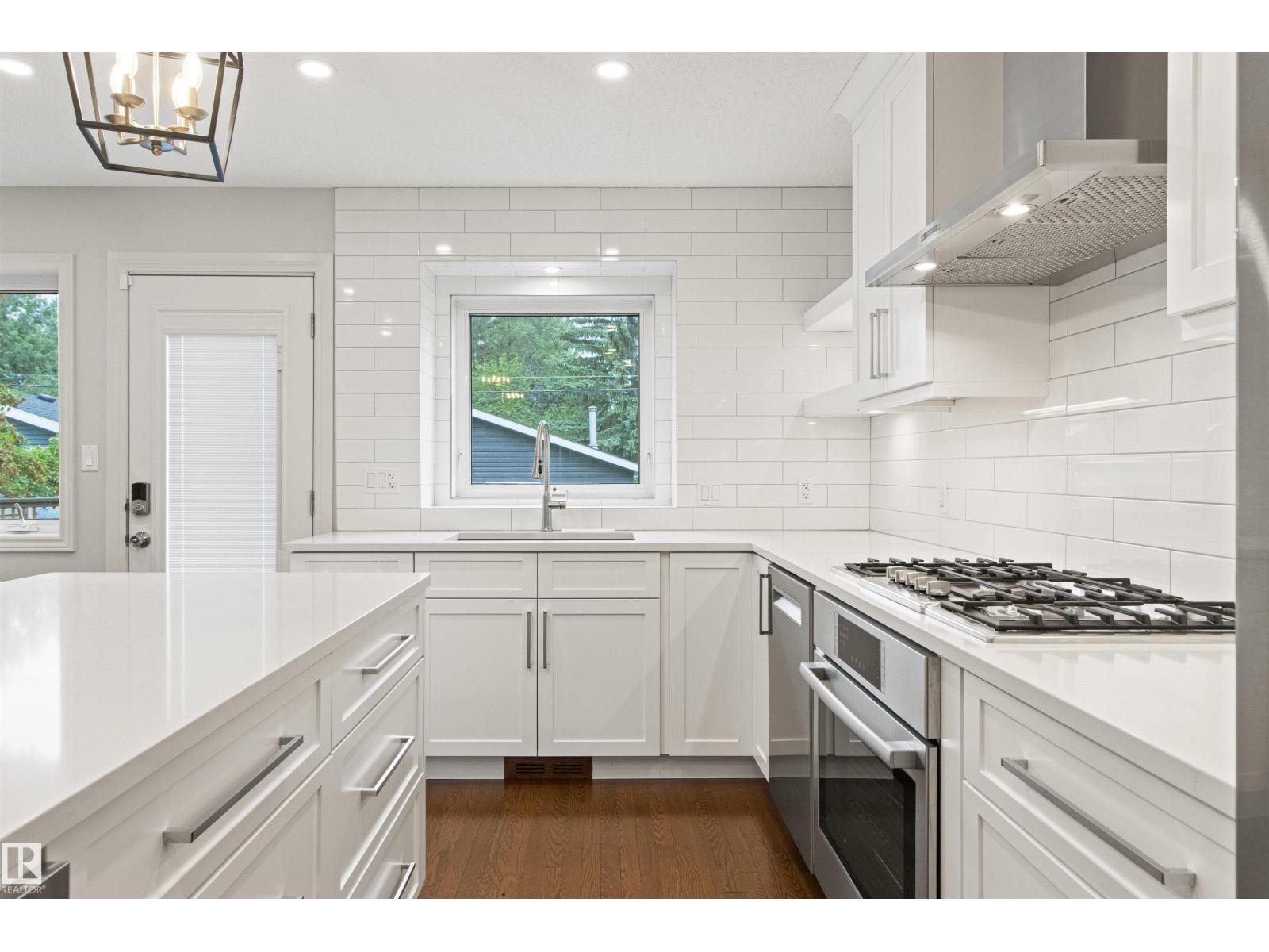 10626 125 ST NW - Image 22