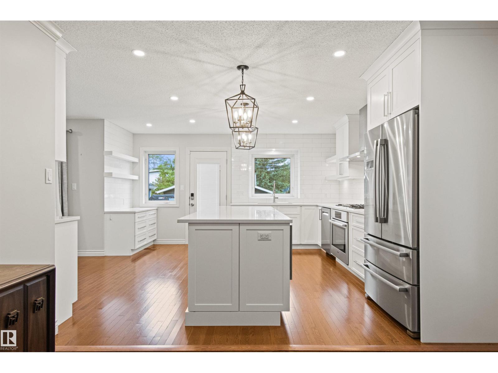 10626 125 ST NW - Image 23