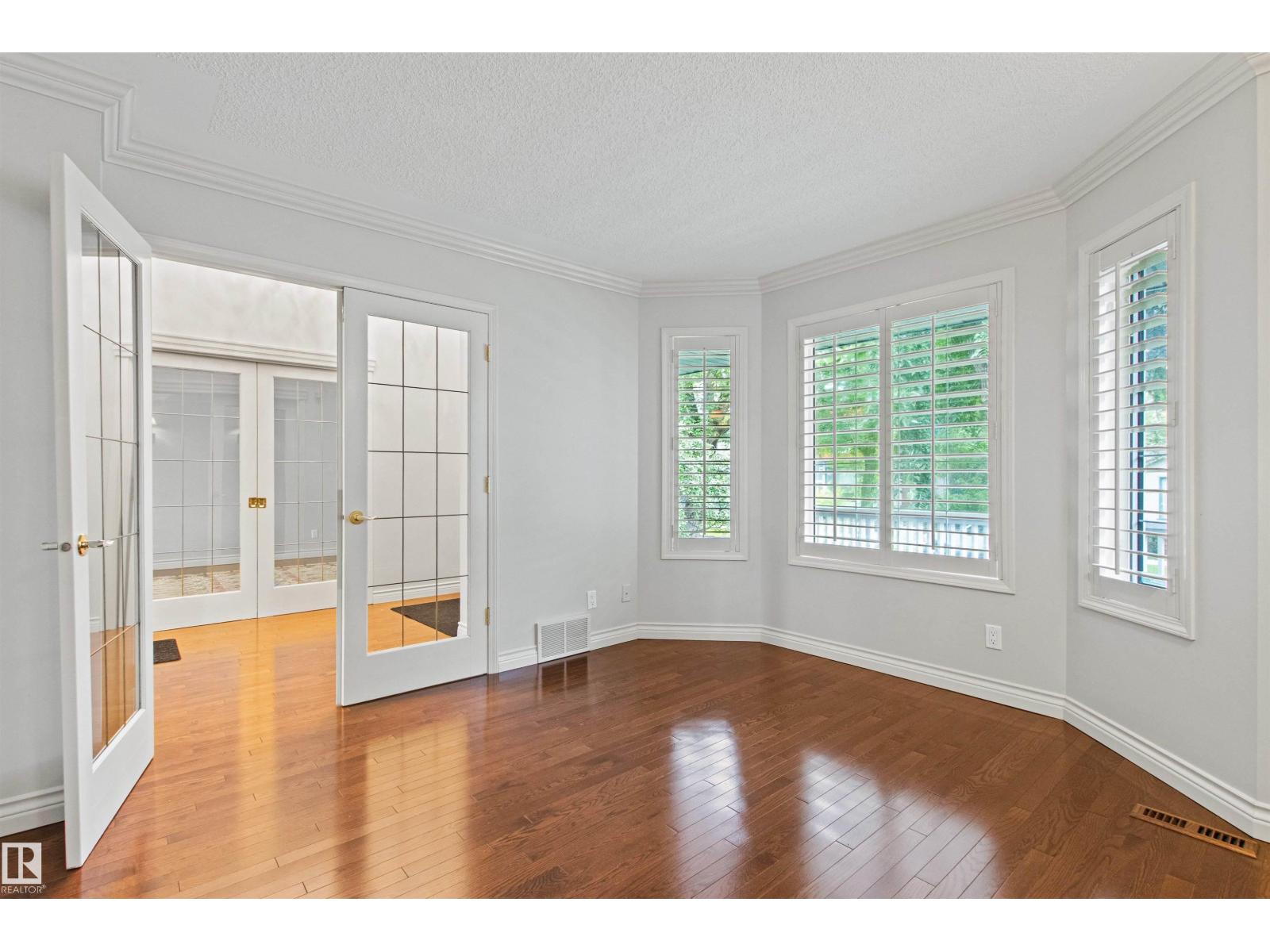 10626 125 ST NW - Image 31