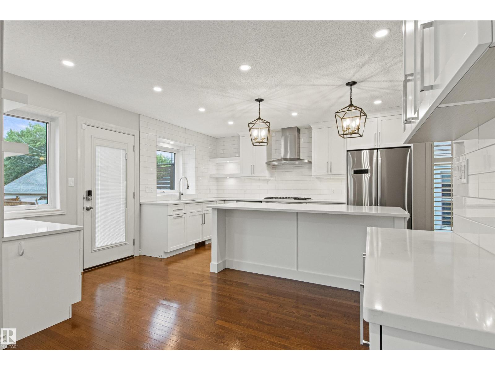10626 125 ST NW - Image 17