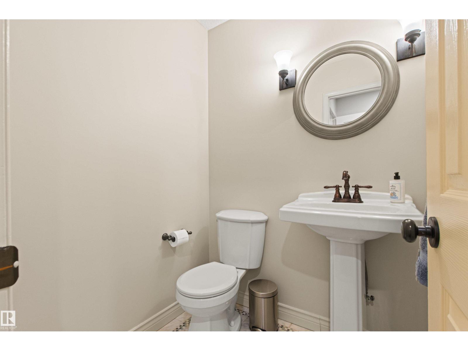 10626 125 ST NW - Image 35