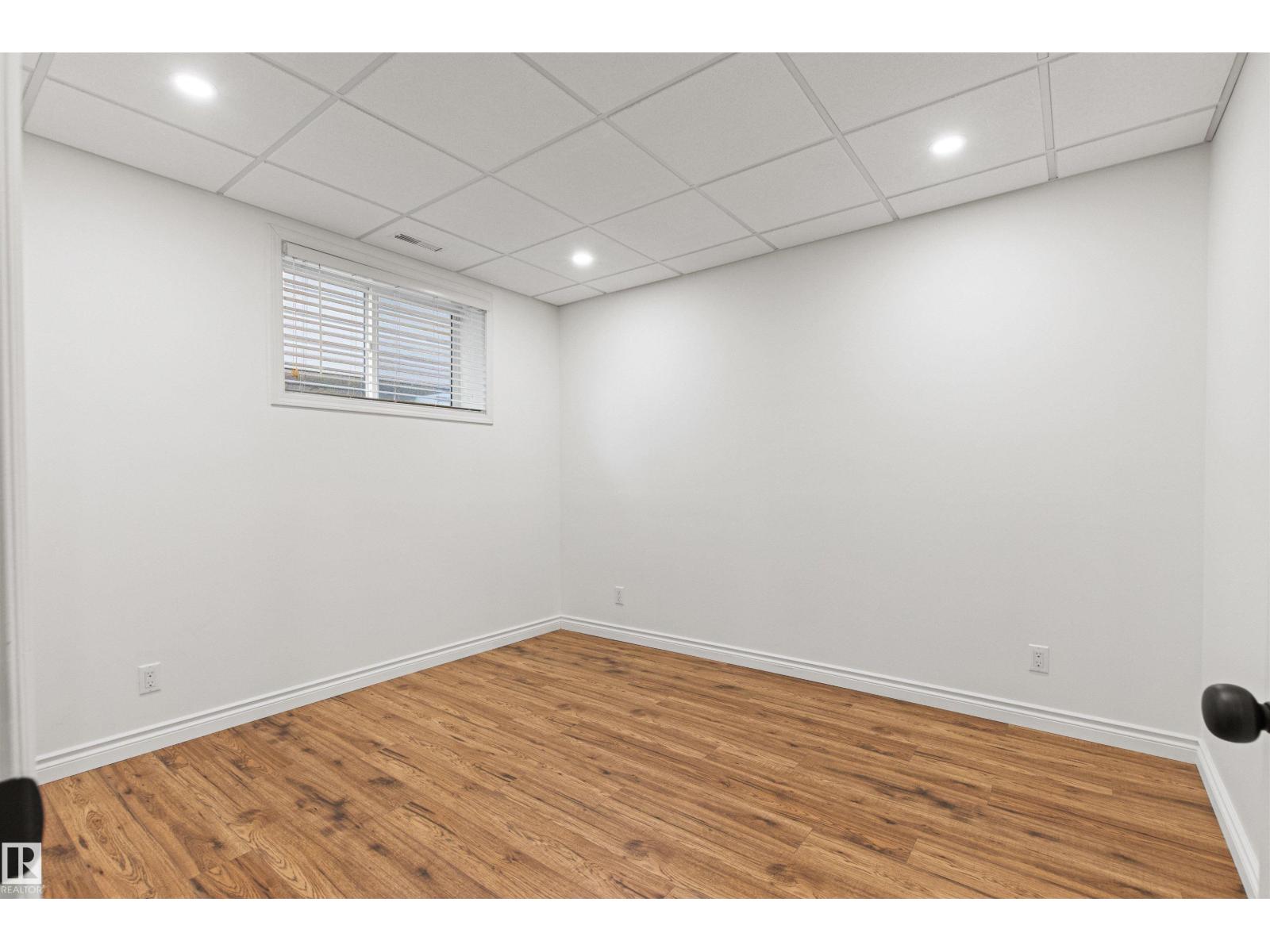 10626 125 ST NW - 63