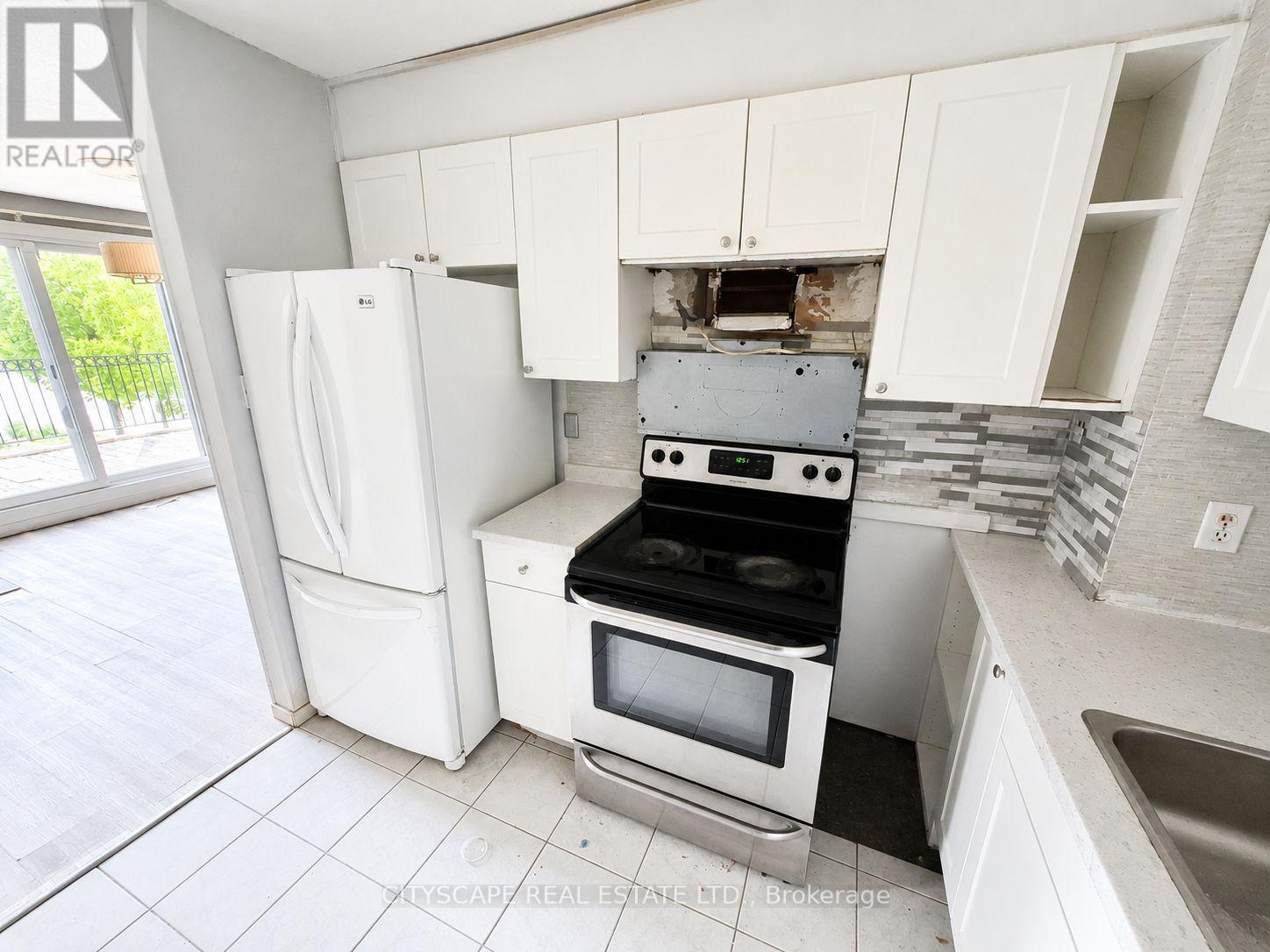 #8 850 BERKSHIRE DRIVE - Image 5