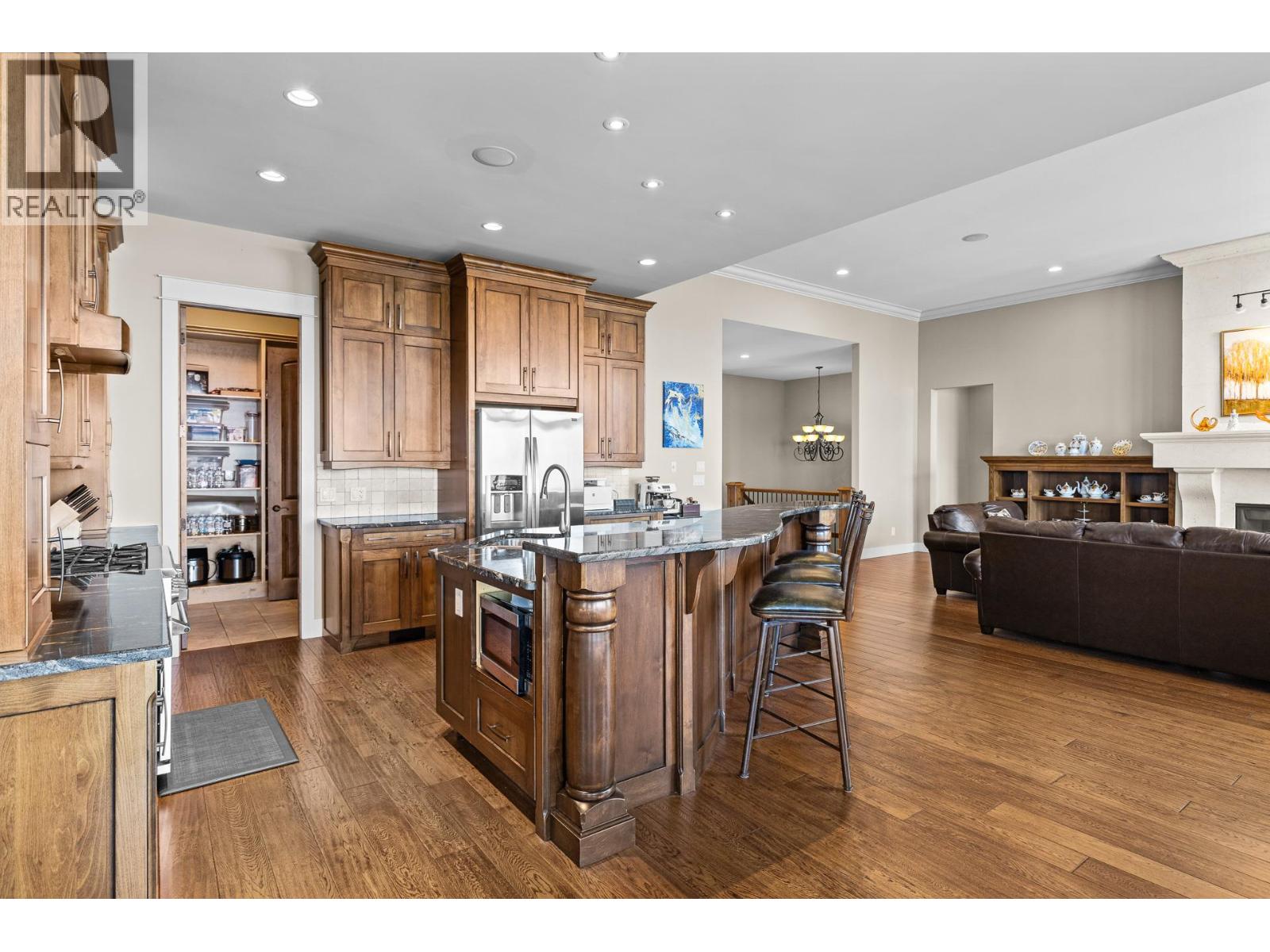 942 Hewetson Avenue - 10