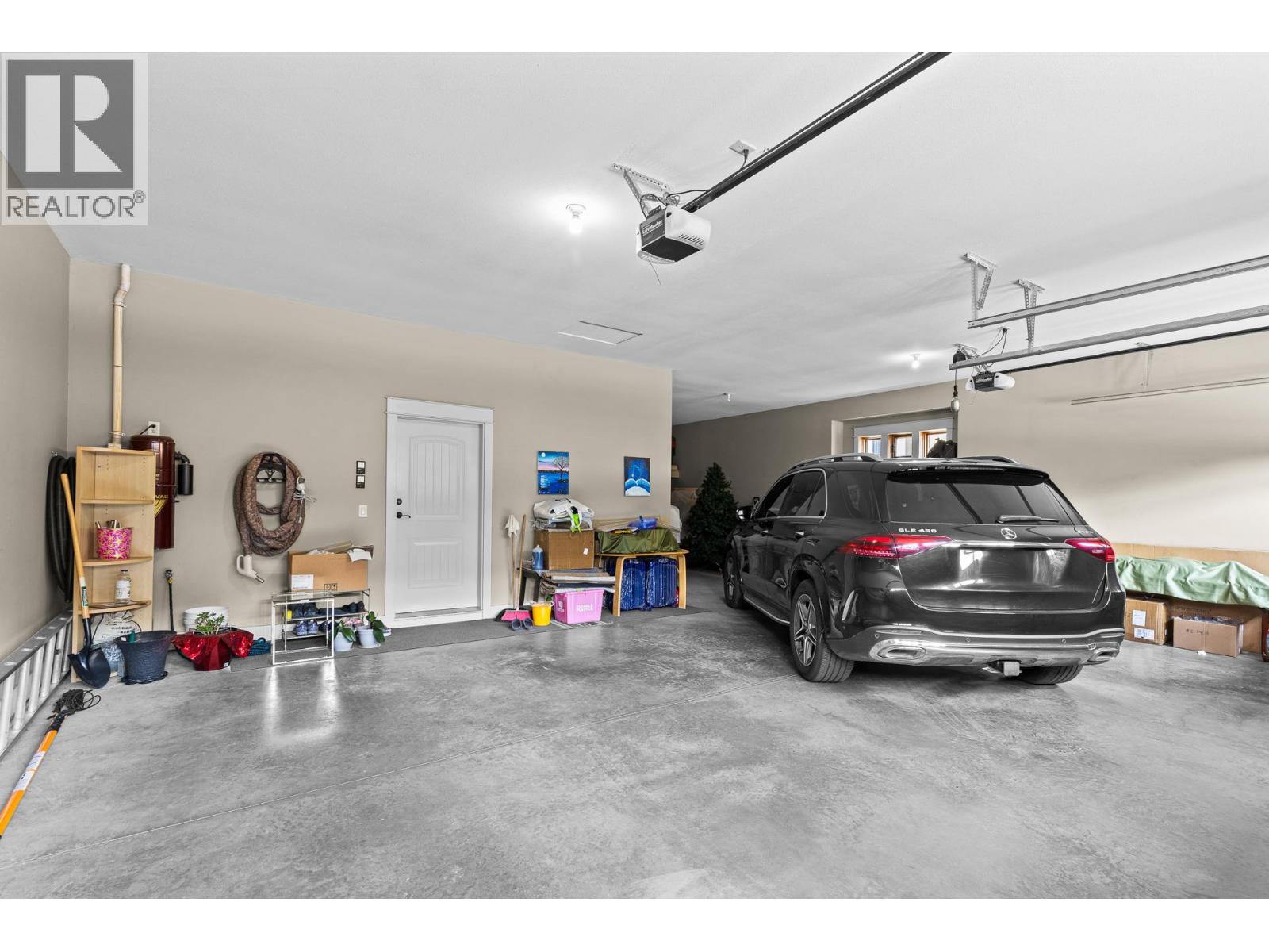 942 Hewetson Avenue, Kelowna