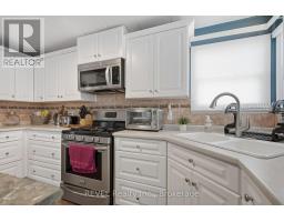 Kitchen - 128 - 3033 Townline Road, Fort Erie, ON L0S1S1 Photo 6