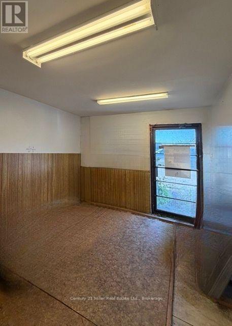 9 - 634 COLBY DRIVE — photo 3