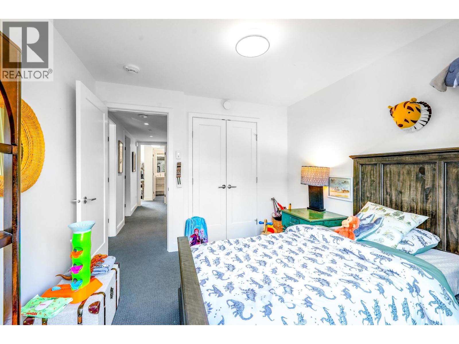 127 525 E 2ND STREET, North Vancouver