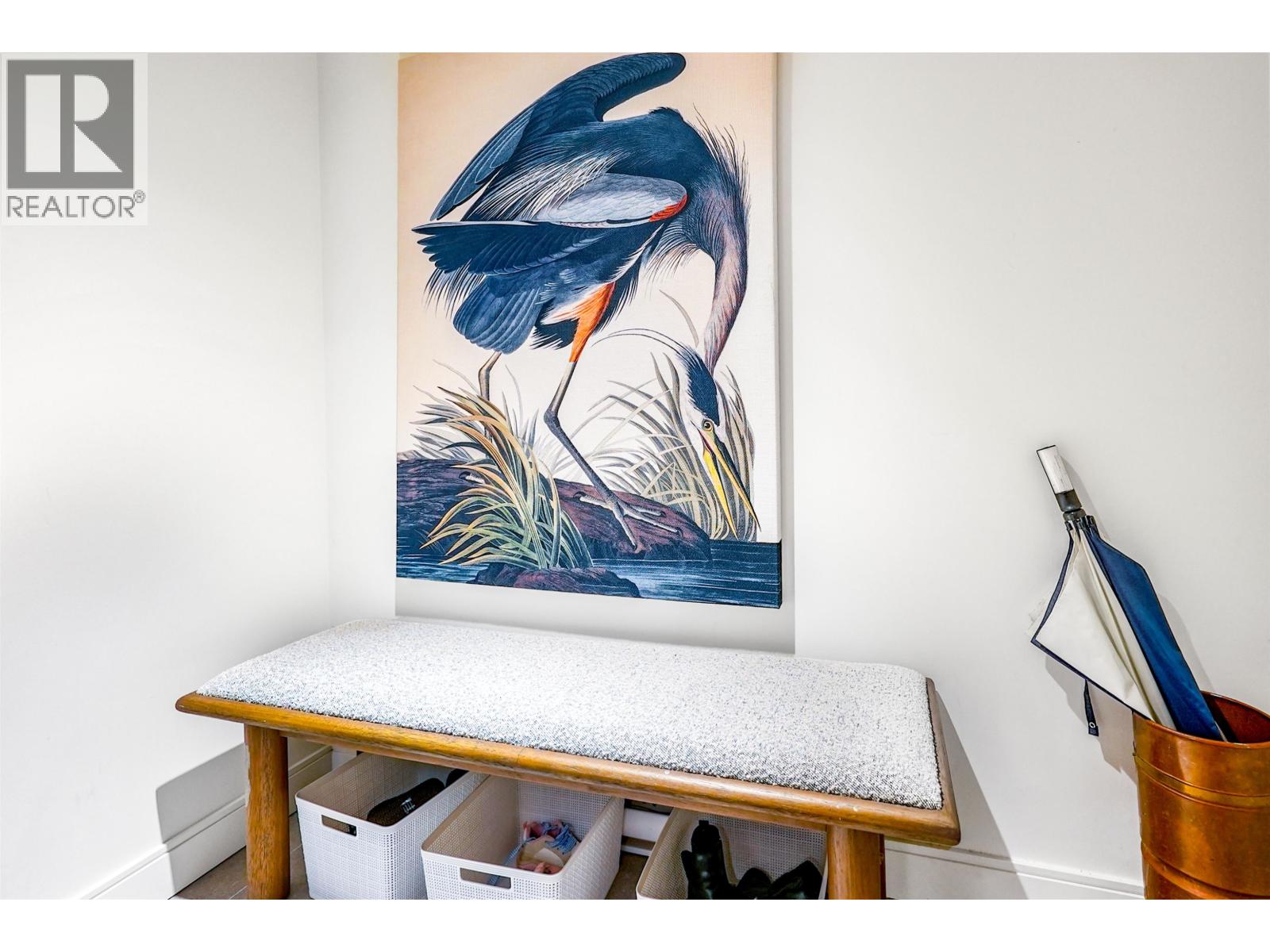 127 525 E 2ND STREET, North Vancouver