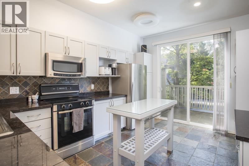 19 8415 CUMBERLAND PLACE, Burnaby
