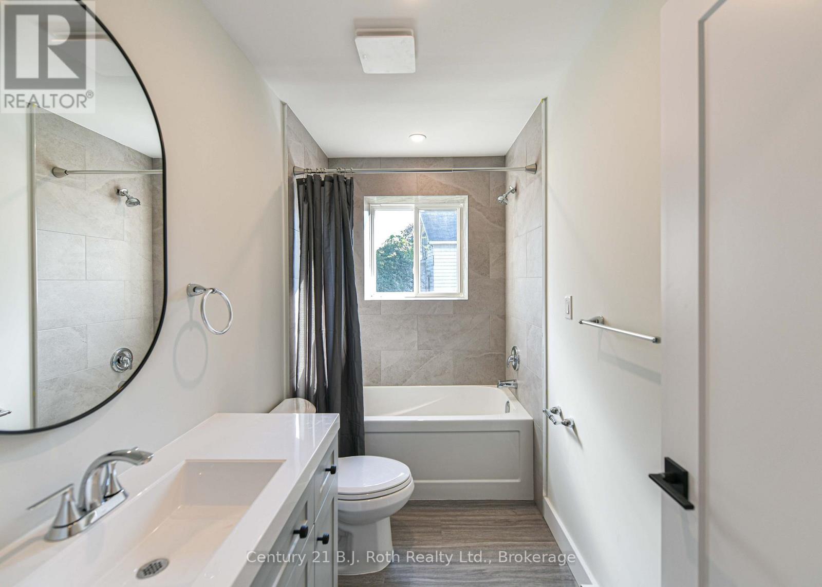 165 BARRIE ROAD - Image 15