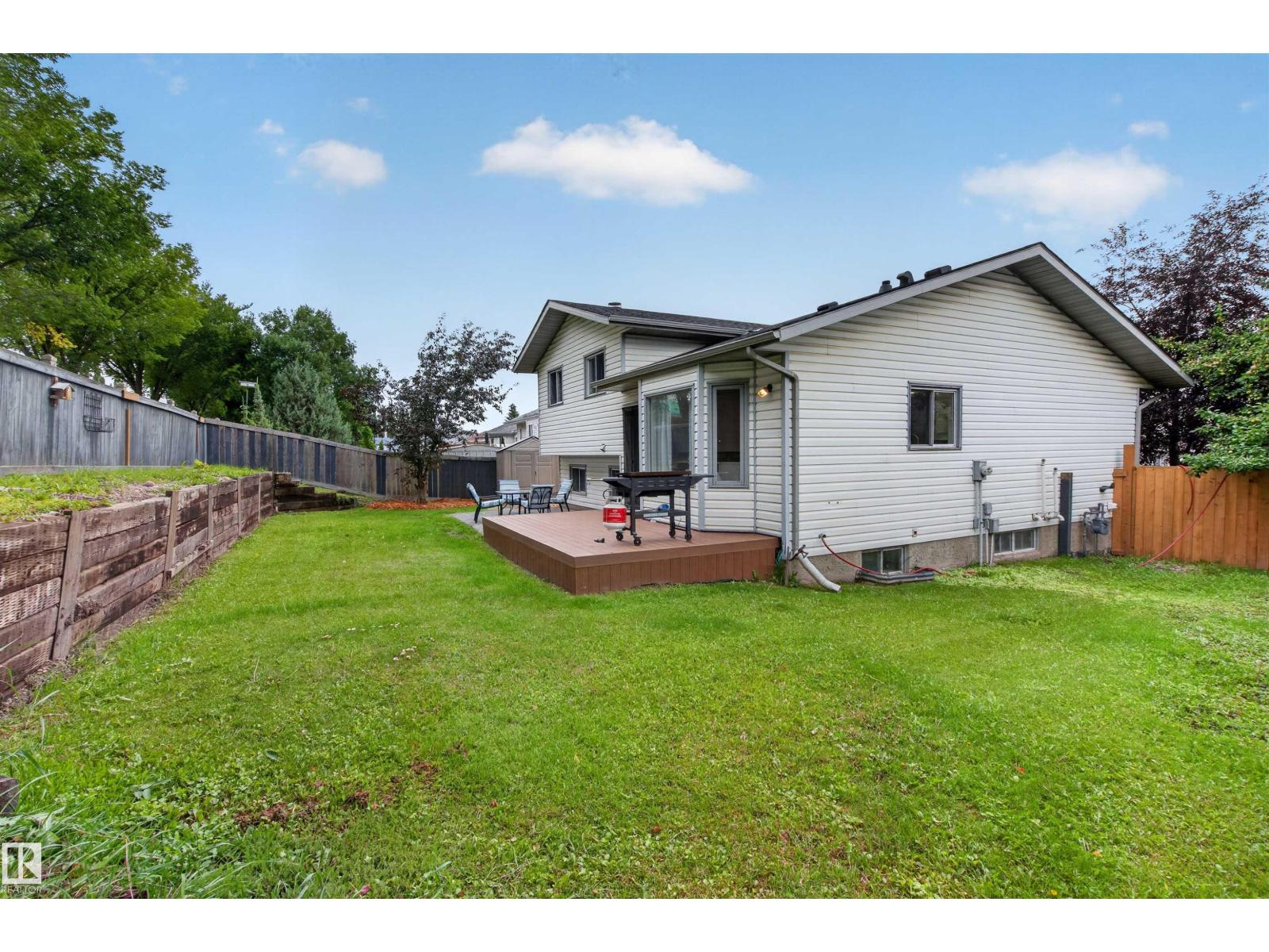 4216 49 AV - Image 41