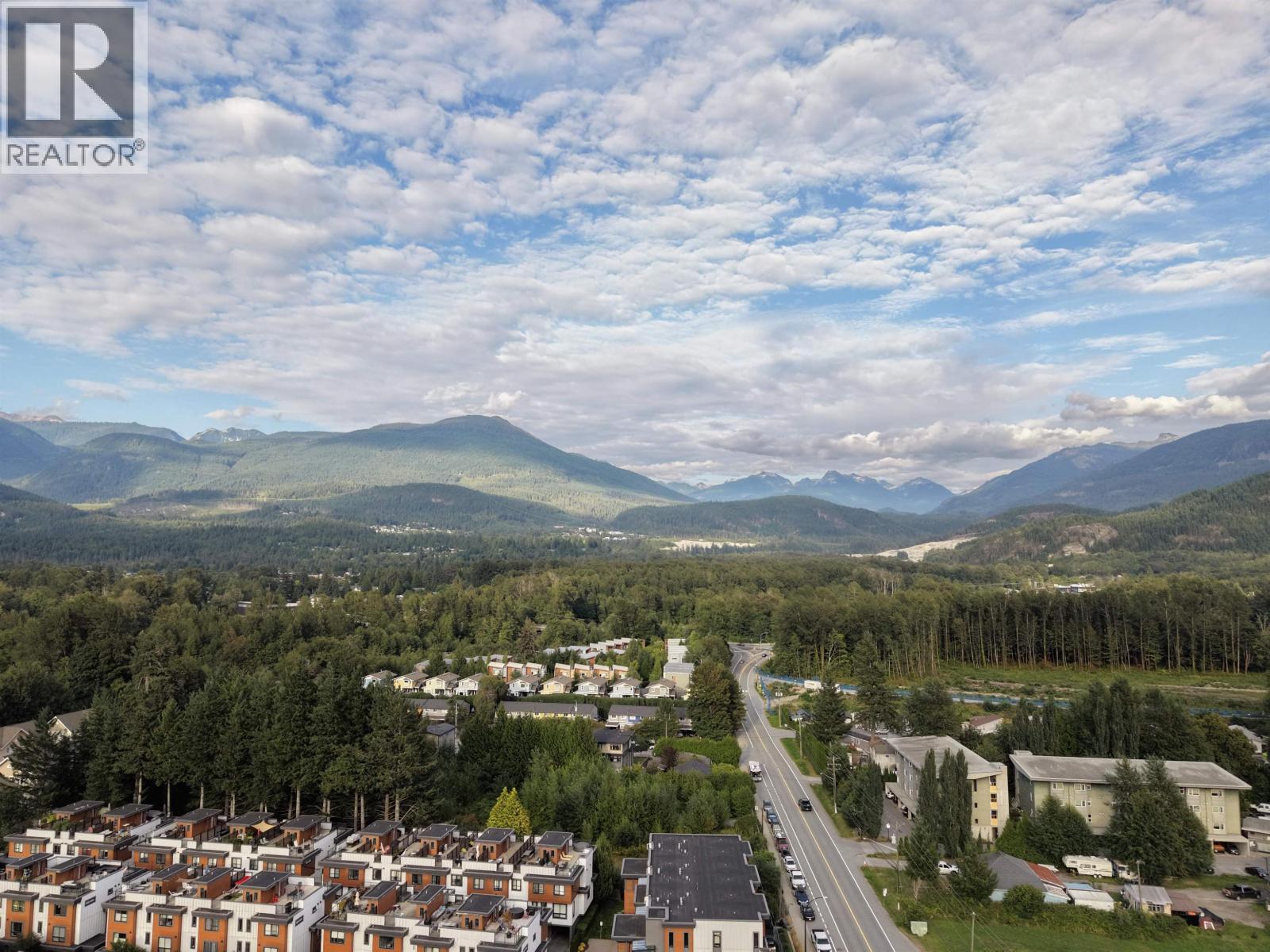 12 39752 GOVERNMENT ROAD, Squamish