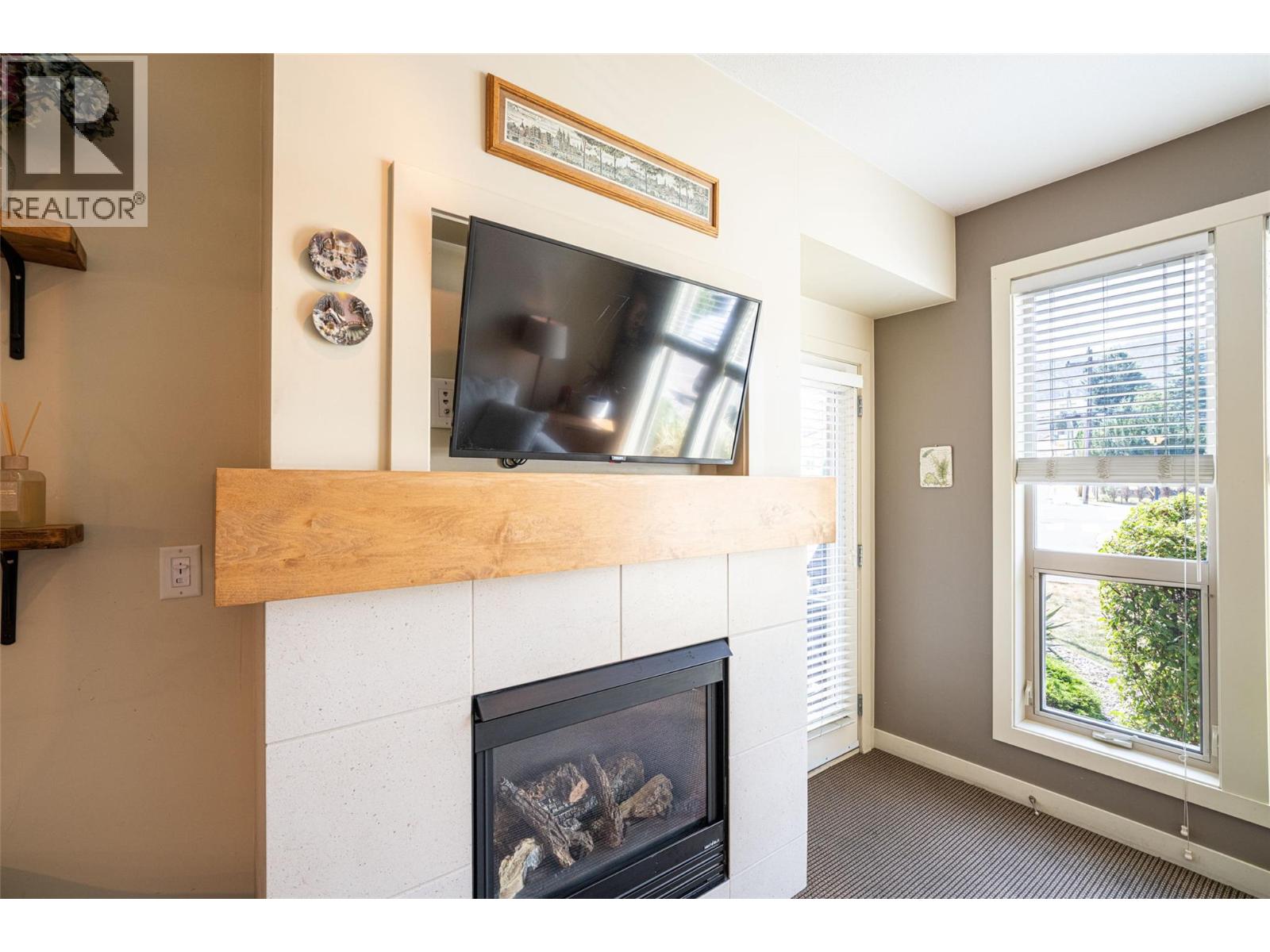 #2105 7343 Okanagan Landing Road - 19