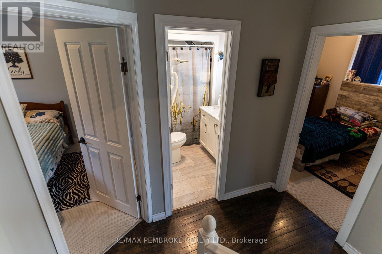 4 Bed, 2 Bath House for Sale in Pembroke – 496 WILBERT STREET, Pembroke – MLS# X13685436 - Image 13