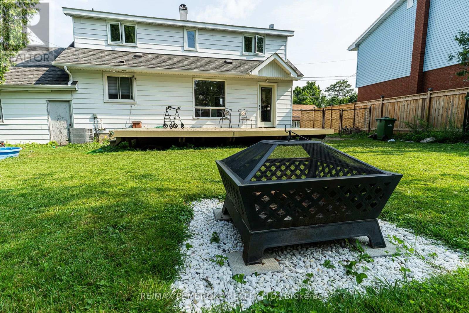 4 Bed, 2 Bath House for Sale in Pembroke – 496 WILBERT STREET, Pembroke – MLS# X13685436 - Image 38