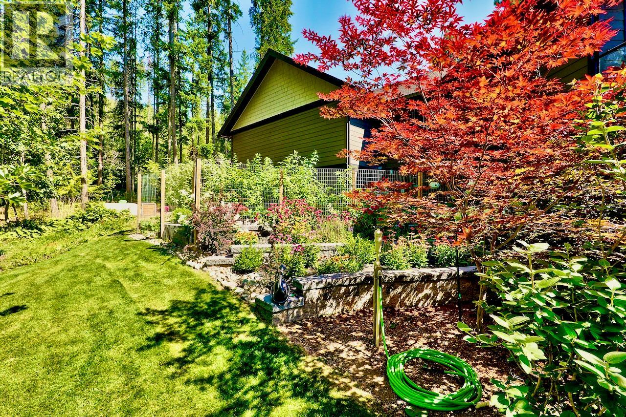 5864 Squilax-Anglemont Road Lot# 4 - 50