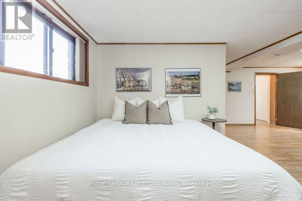 1928 CHAMPLAIN ROAD - 28