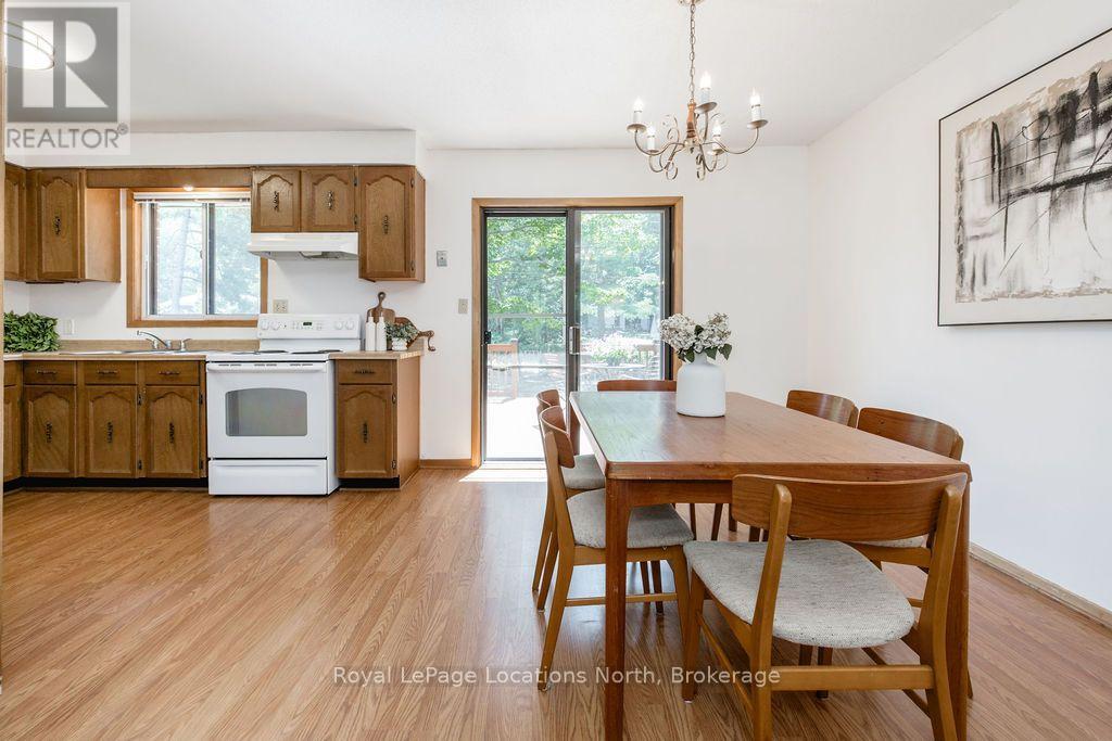 1928 CHAMPLAIN ROAD - 9