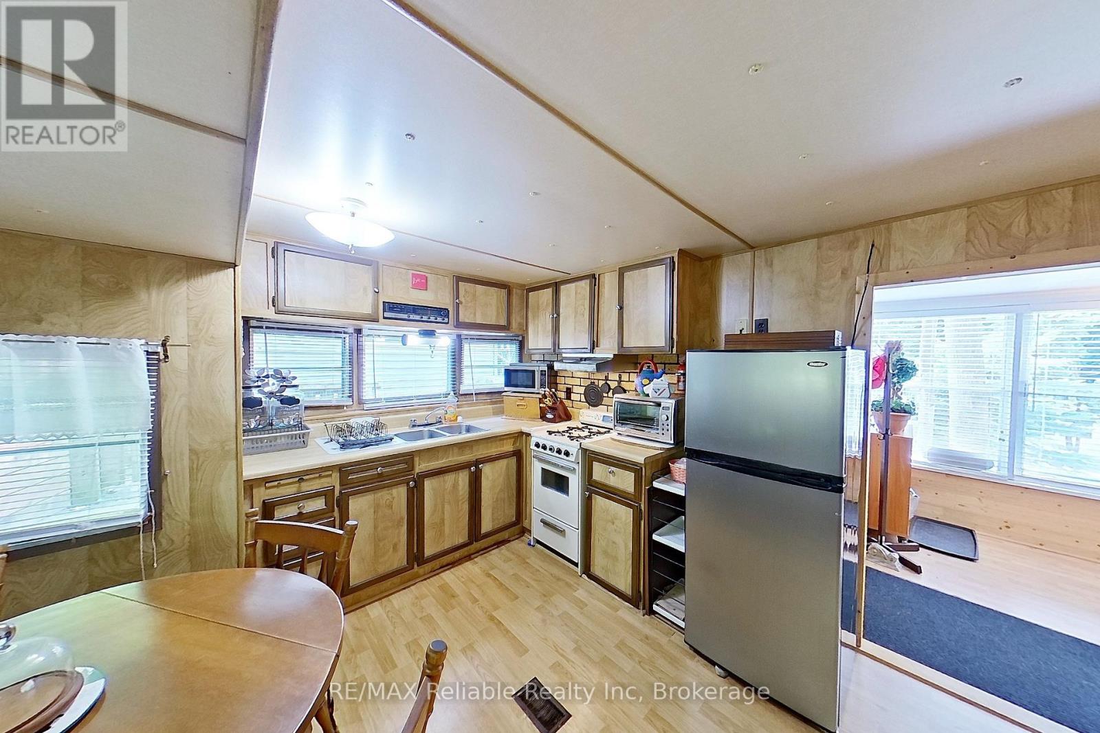 #265 76735 WILDWOOD LINE - Image 13