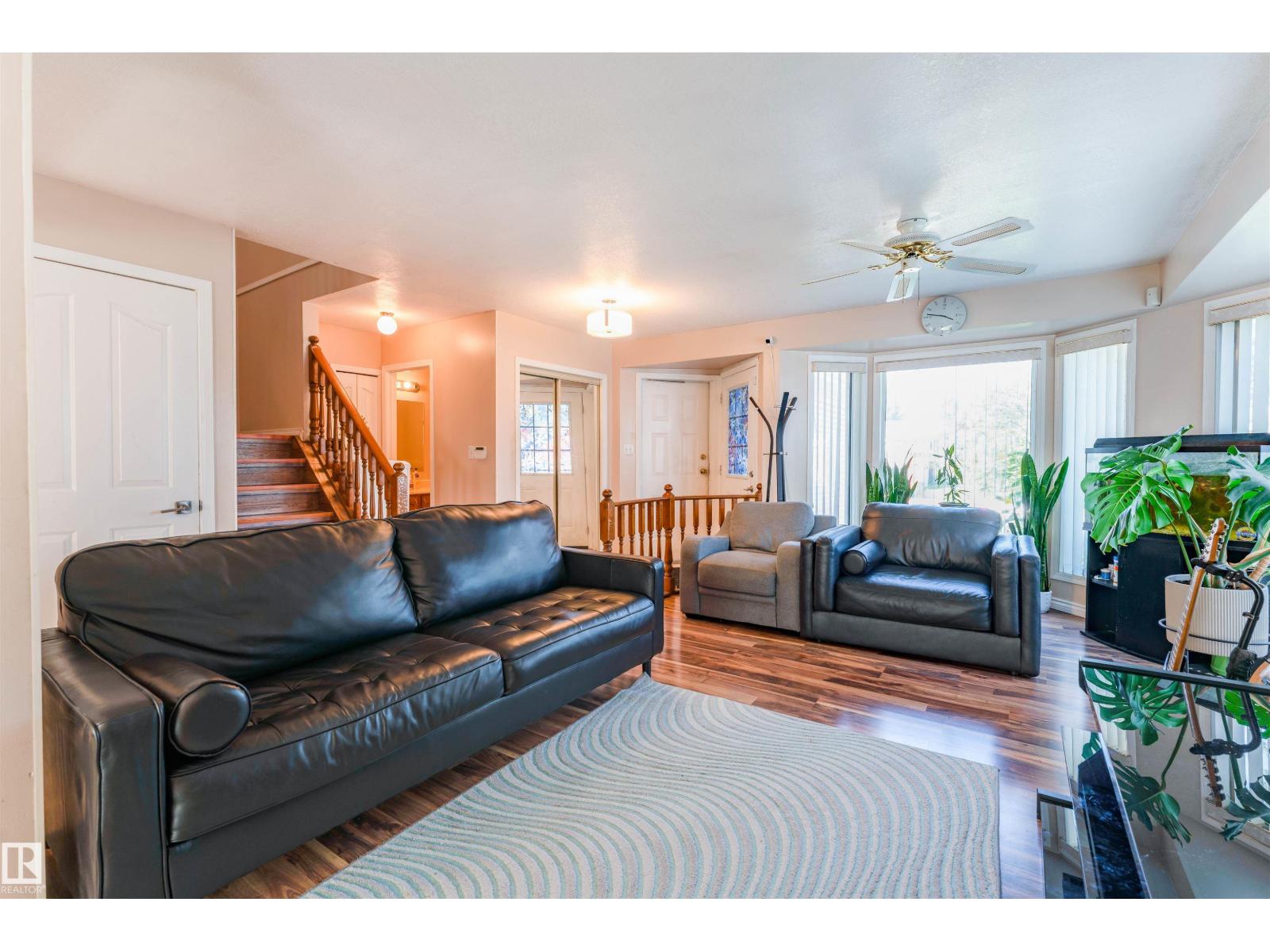 4609 38A AV NW - 4