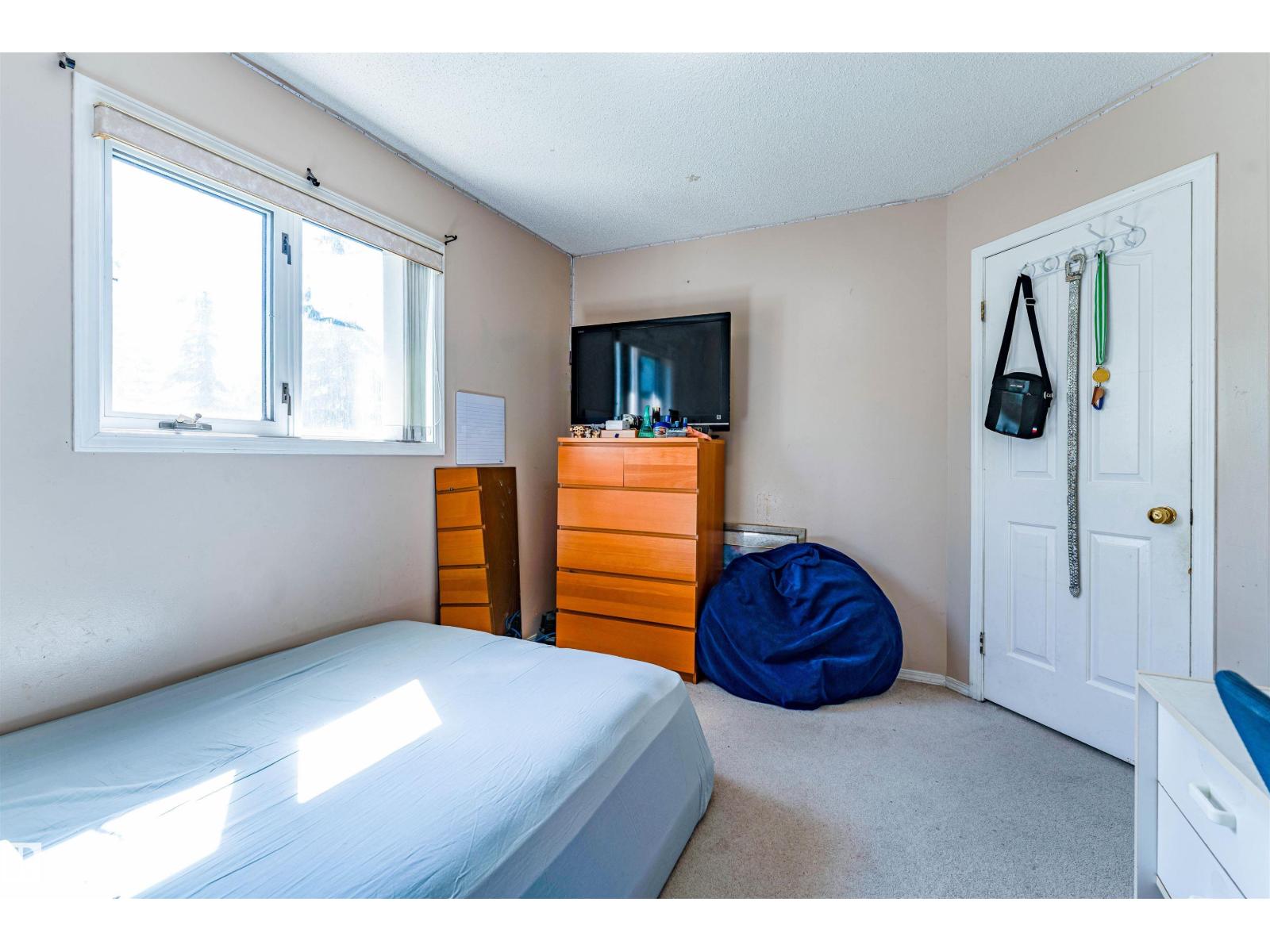 4609 38A AV NW - 35
