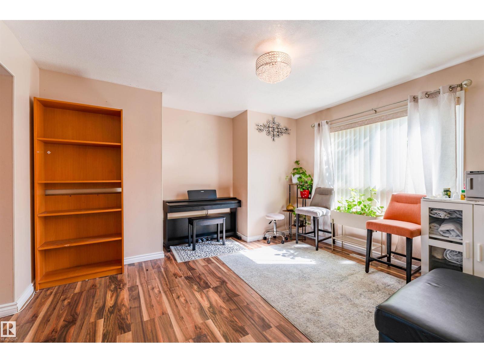 4609 38A AV NW - 12