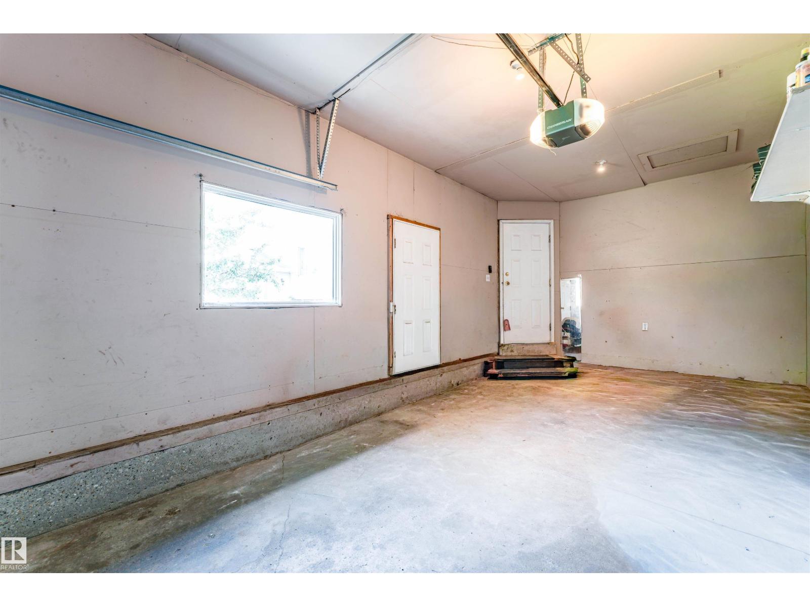 4609 38A AV NW - Image 55