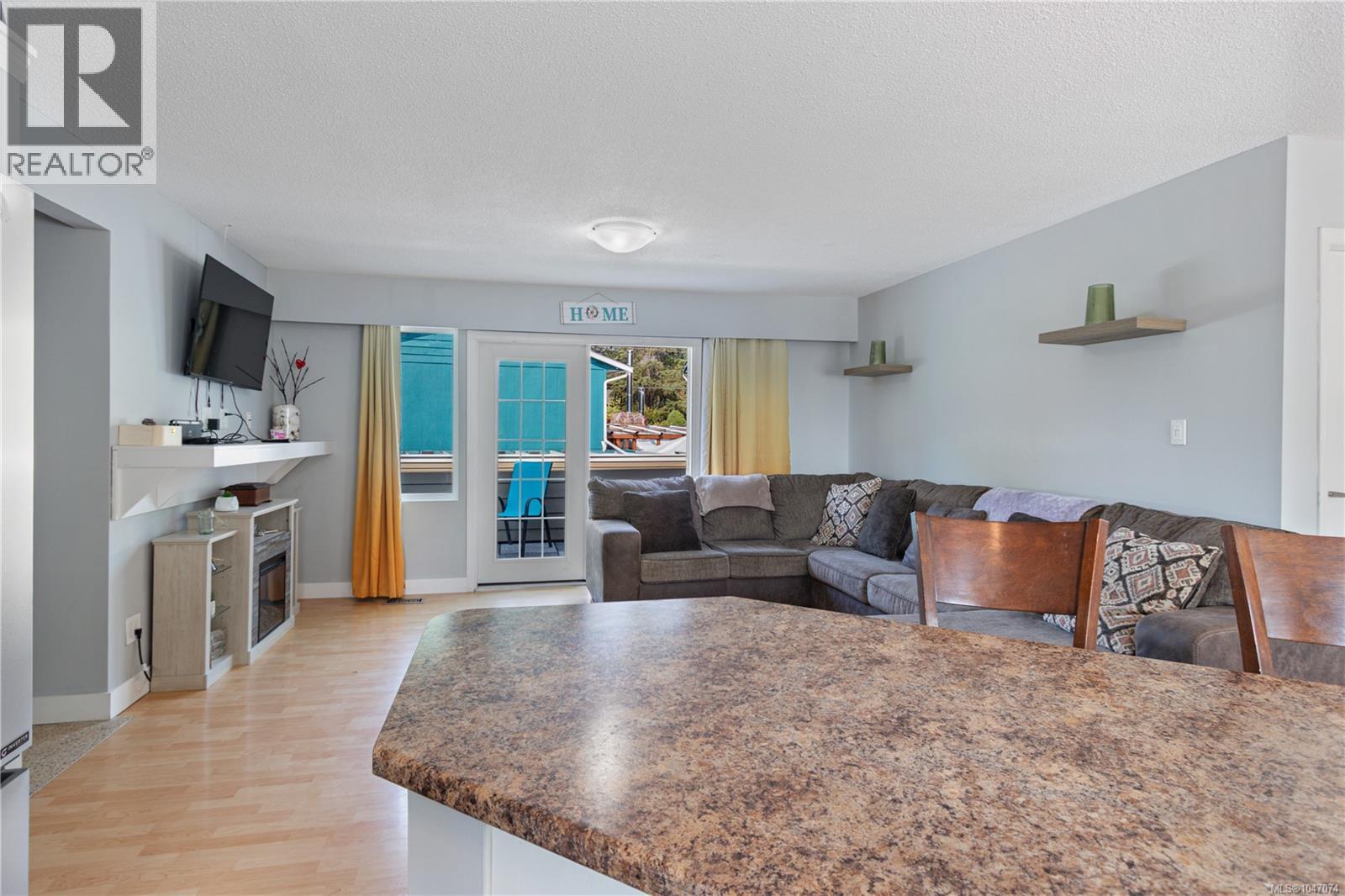 3400 Departure Bay Rd - 6