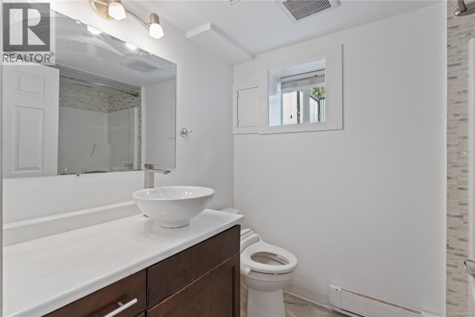 3400 Departure Bay Rd - 36