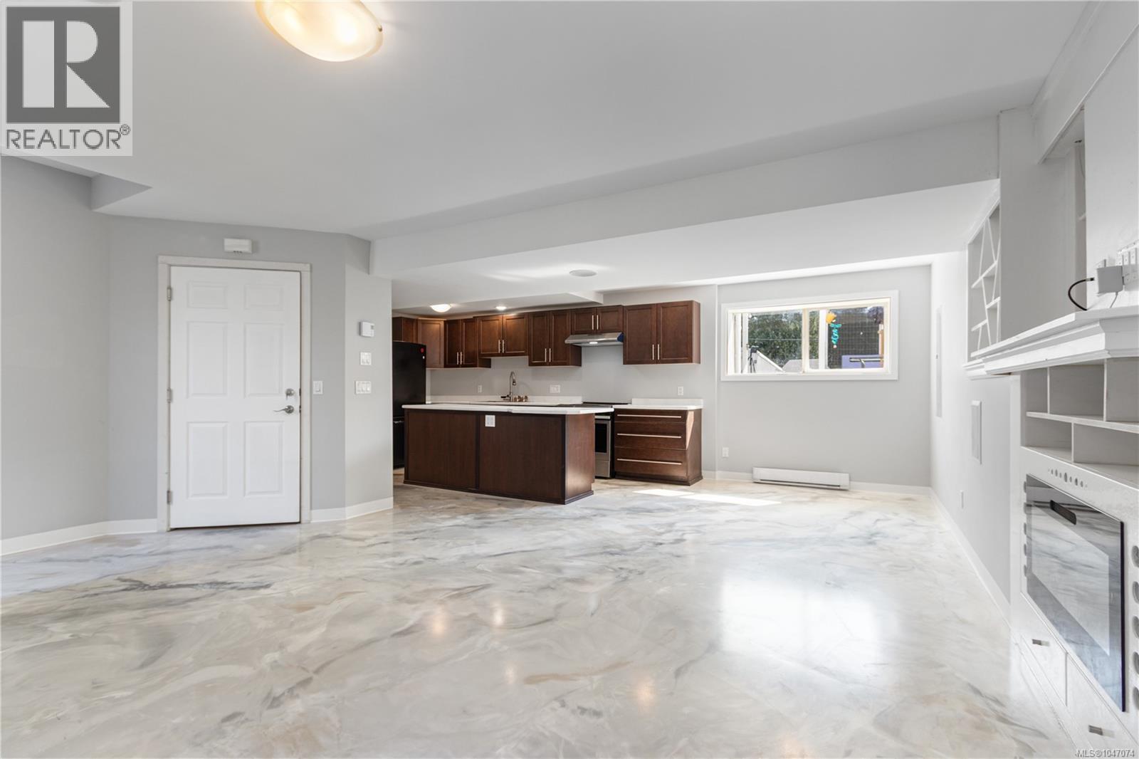 3400 Departure Bay Rd - Image 31