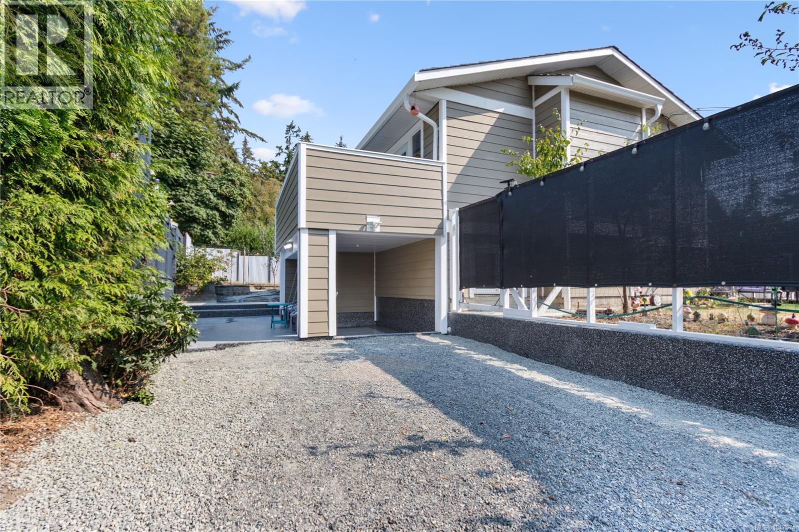 3400 Departure Bay Rd - Image 40