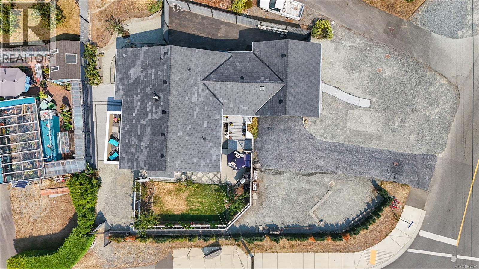 3400 Departure Bay Rd - 44