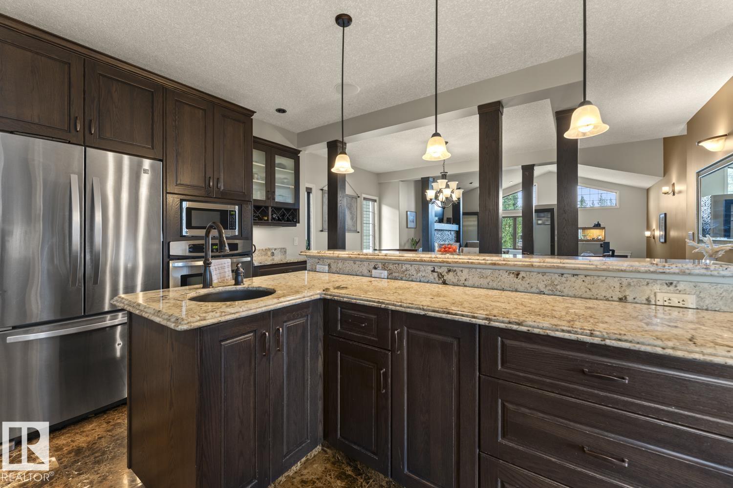 2303 2 AV - Image 14