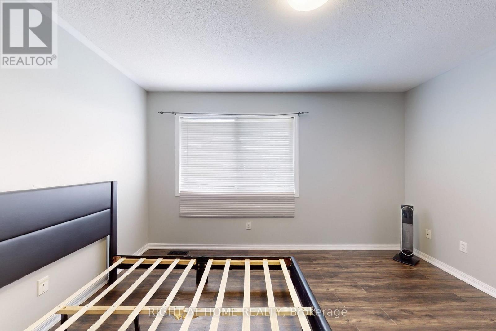 21 DUNLOP COURT - Image 27