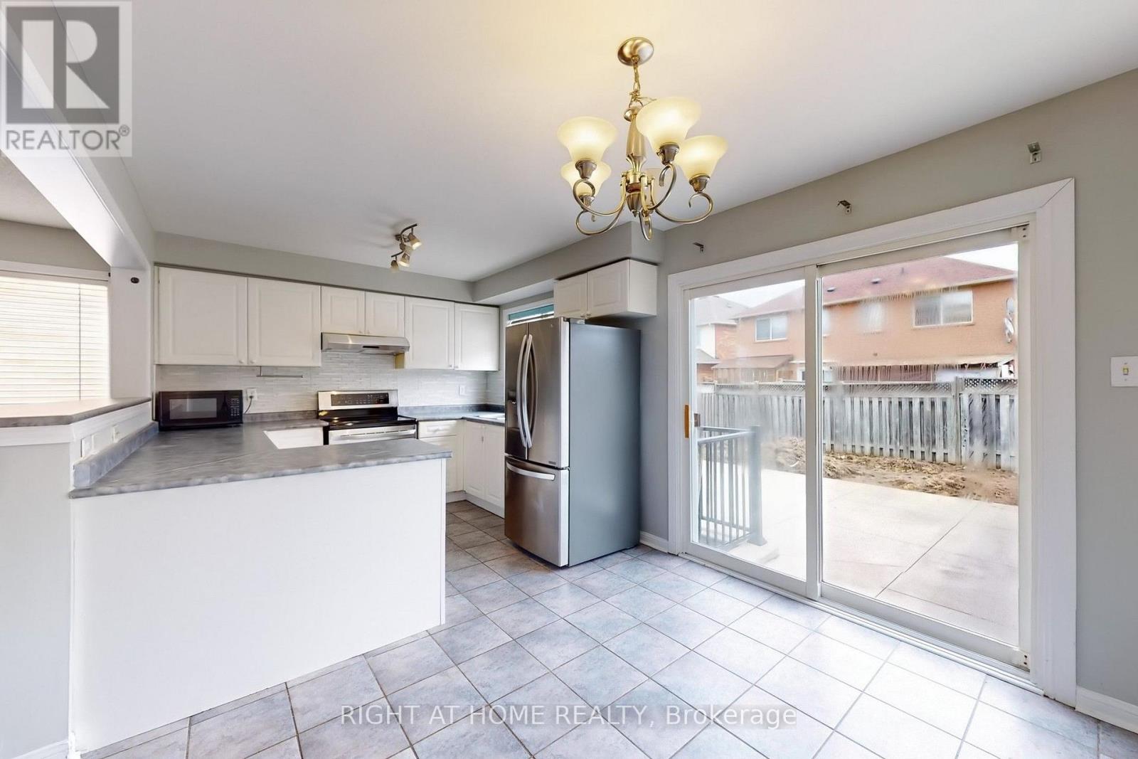 21 DUNLOP COURT - 16