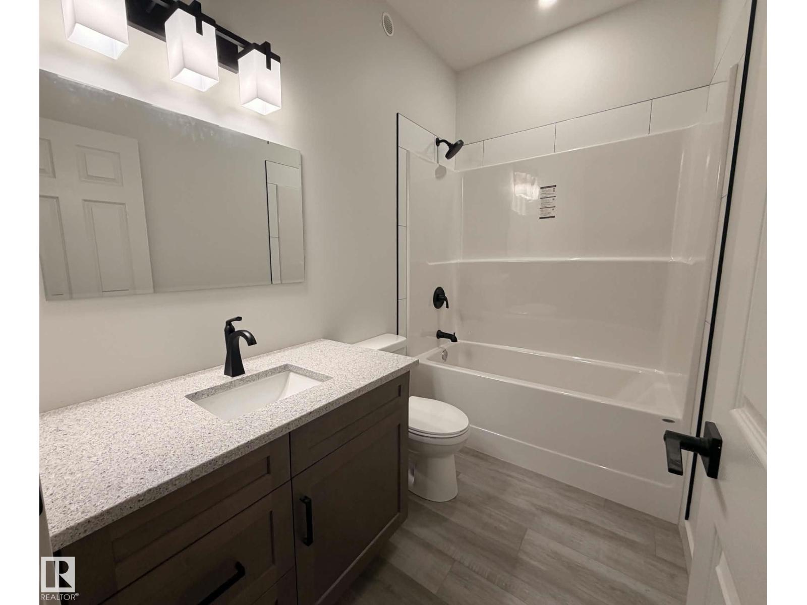 114 Alberta ST - 21