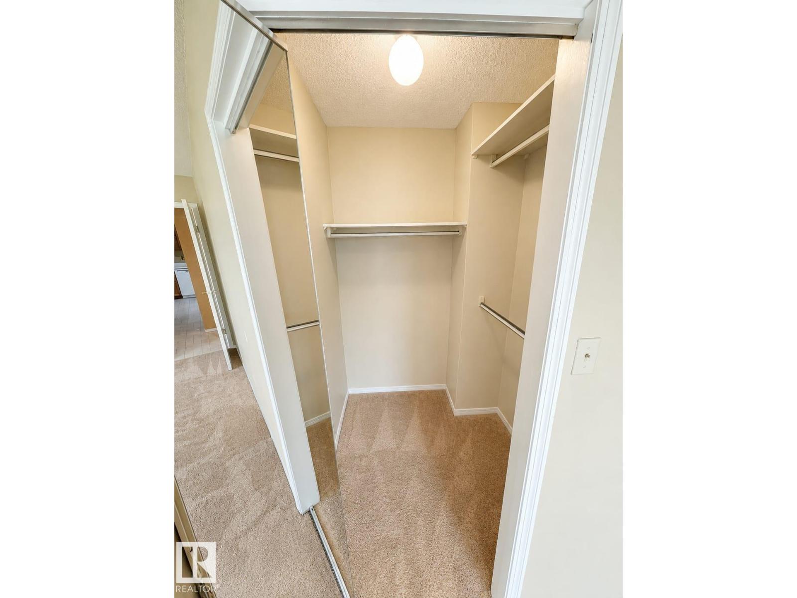 1552 54 ST NW - 17
