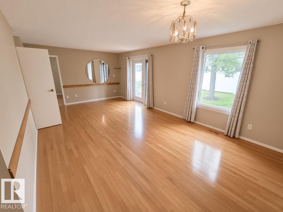 1552 54 ST NW - 5