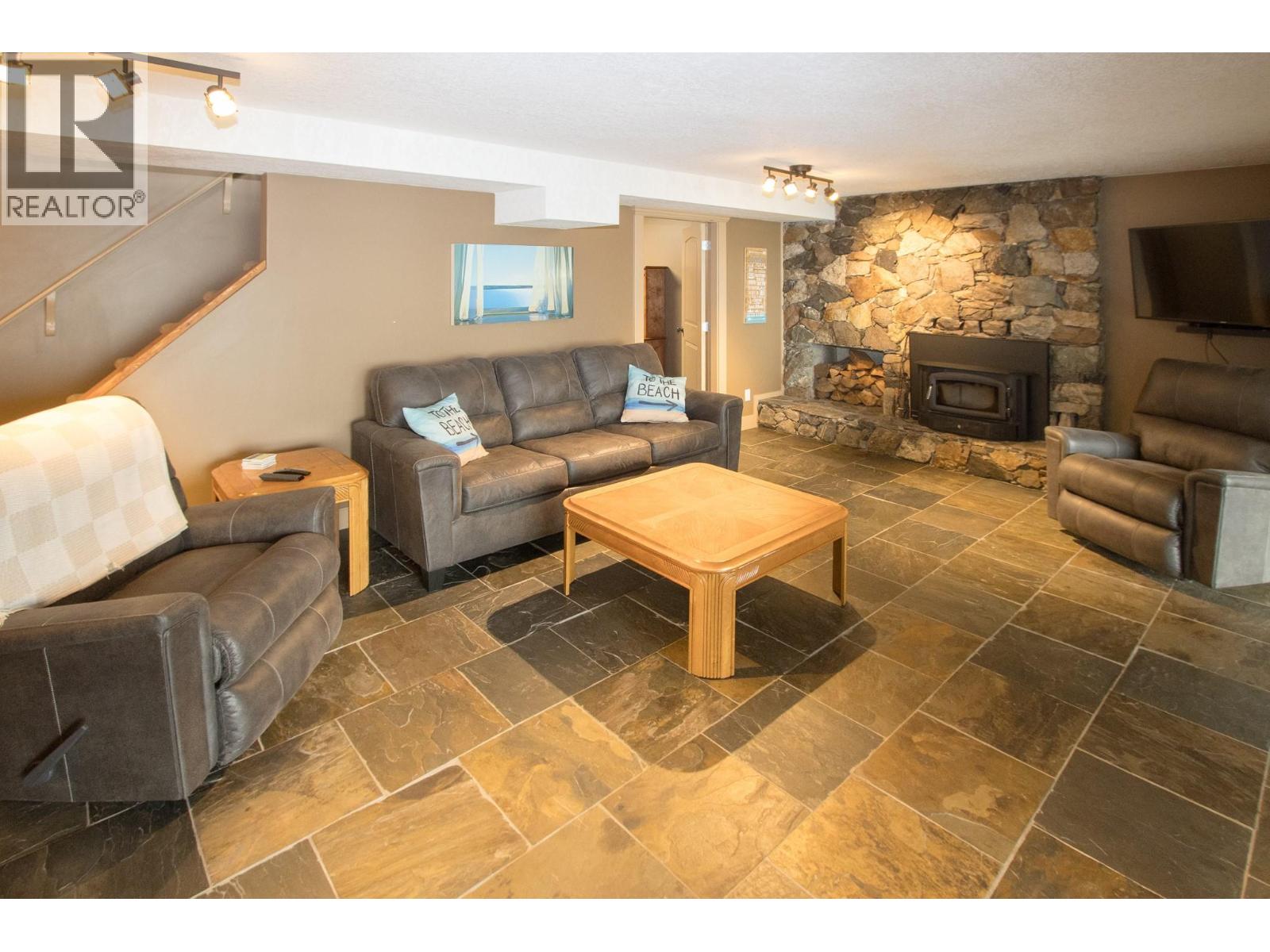 3075 Waverly Rd. Road - 20
