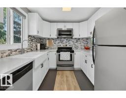 4624 36 Av Nw, Edmonton, AB T6L3S3 Photo 9