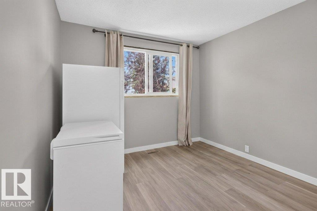 4624 36 AV NW - 18