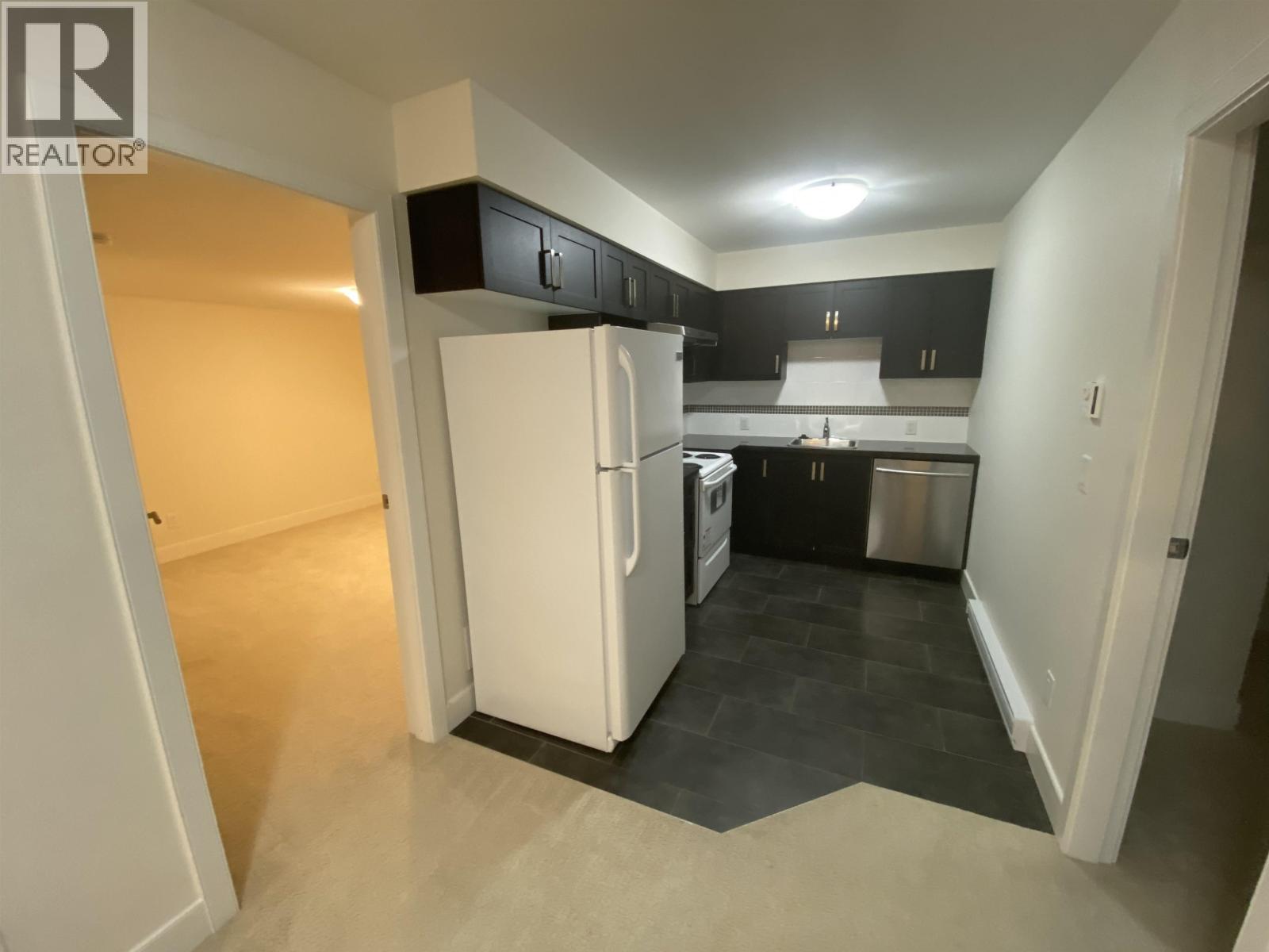 Basement Suite 3493 BISHOP PLACE — photo 2