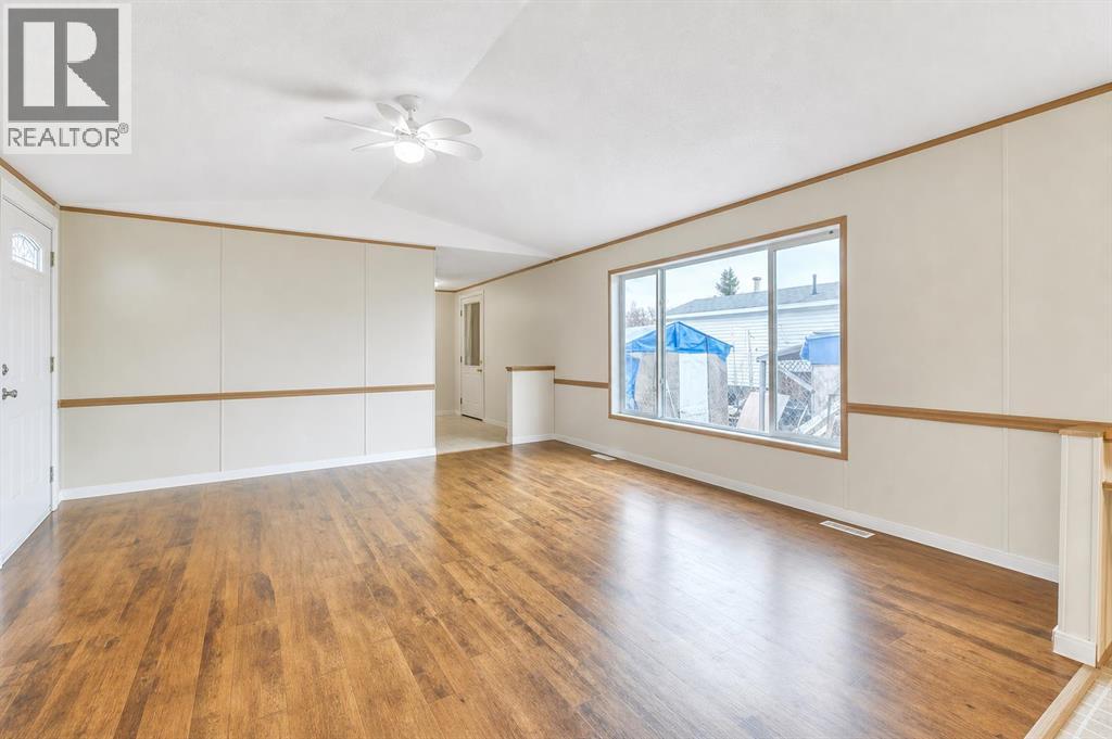 863 Brentwood Crescent - Image 3