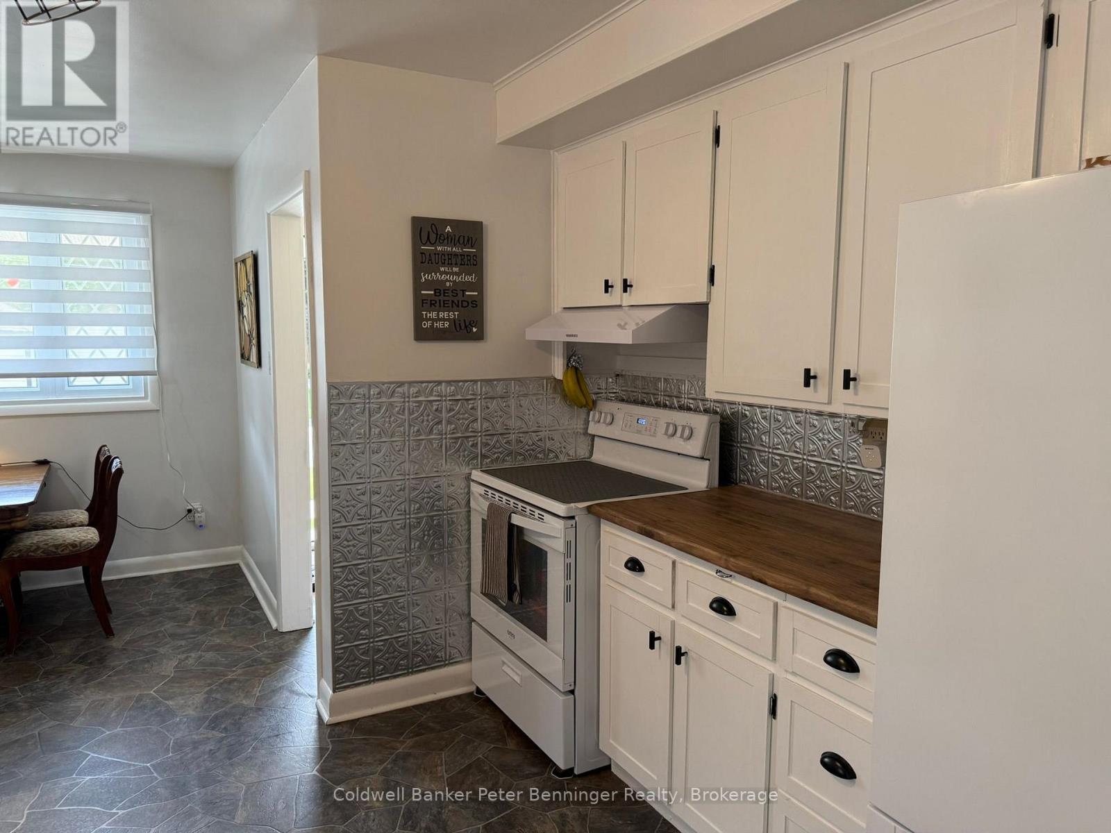 2 ELGIN STREET - Image 9